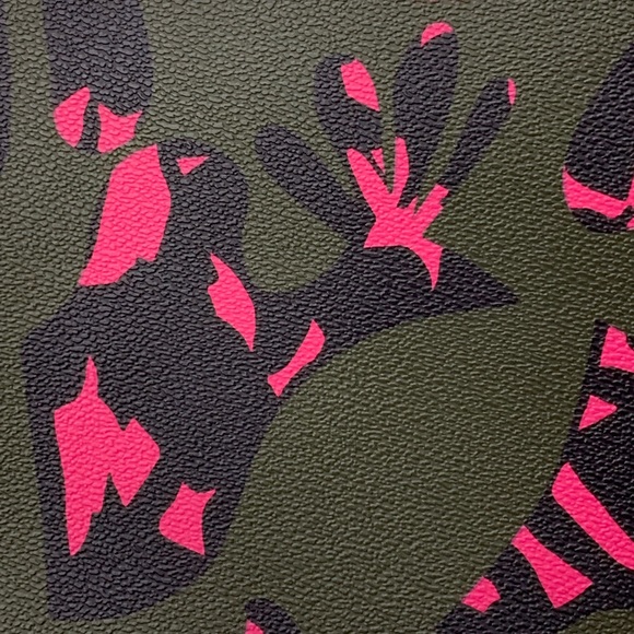 Banana Republic clutch - Picture 4 of 4